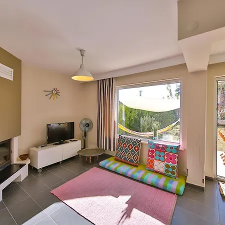 Belinda Villa